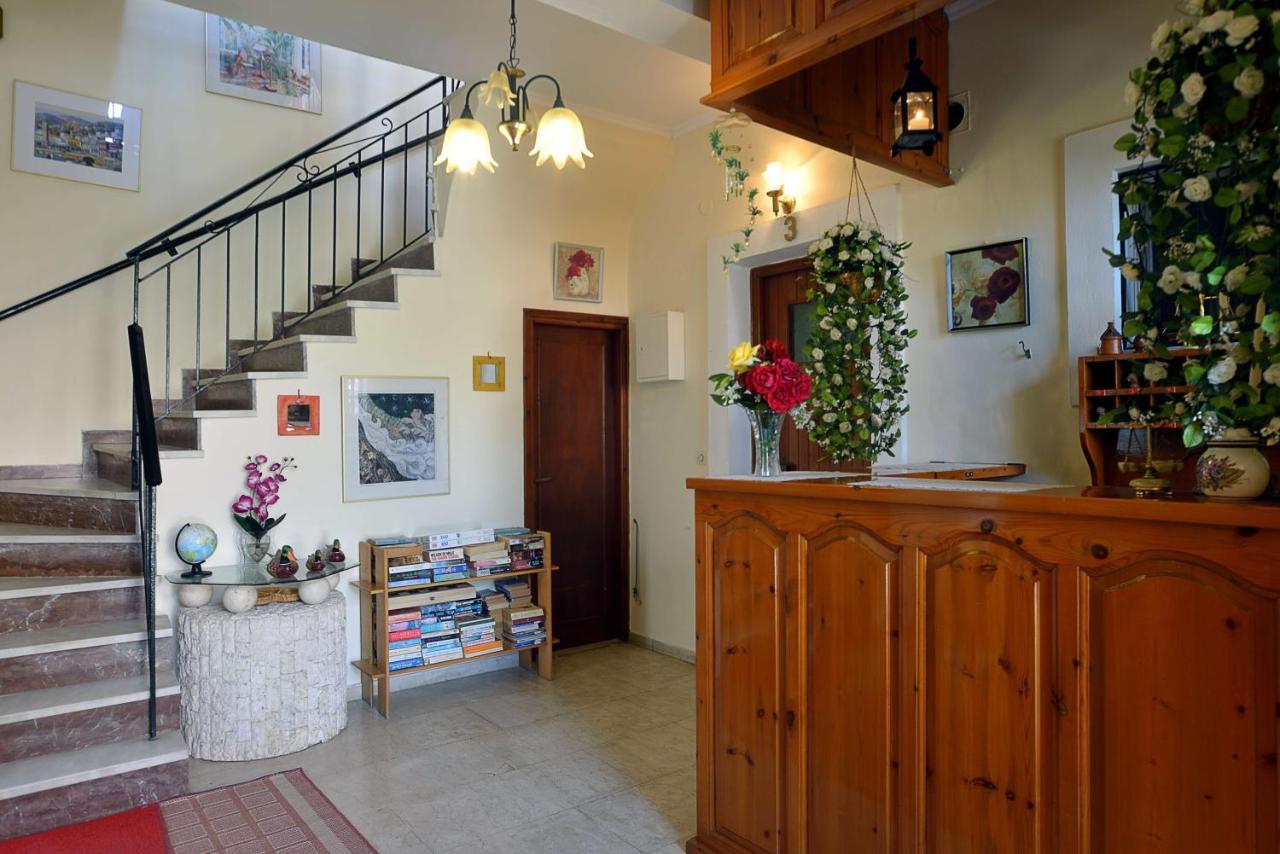 Eleni Apartments Roda  Exterior photo