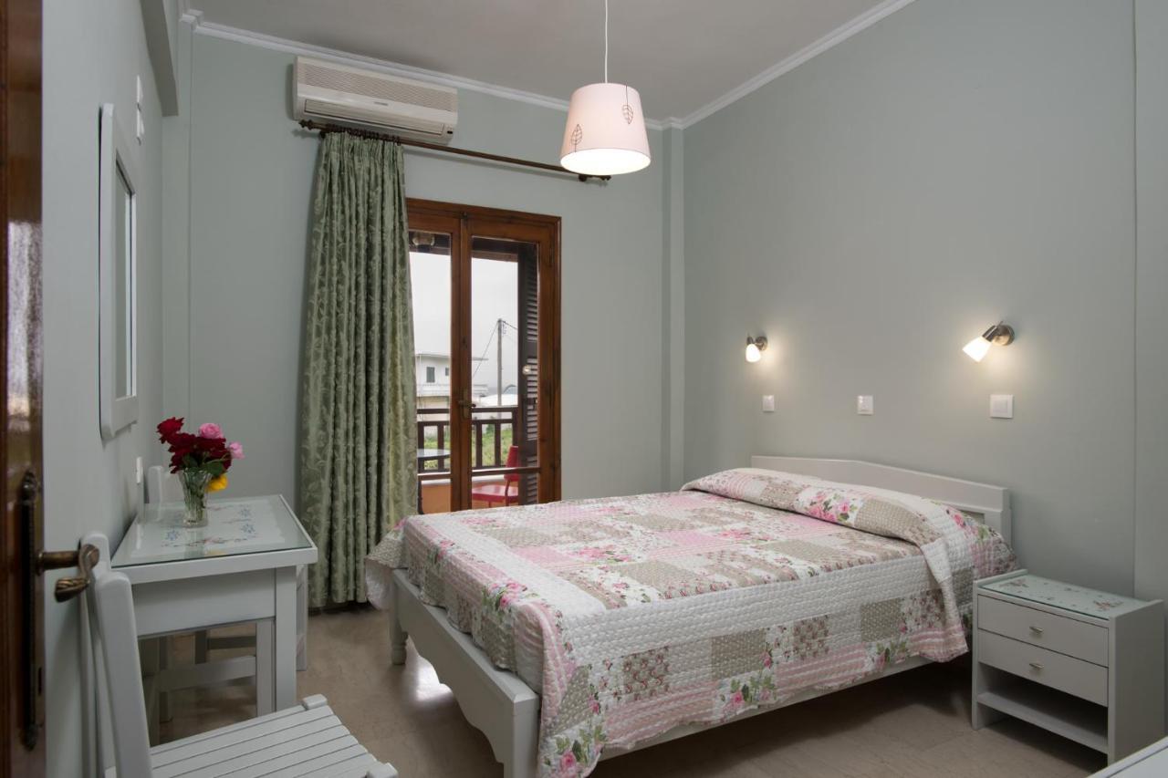 Eleni Apartments Roda  Exterior photo