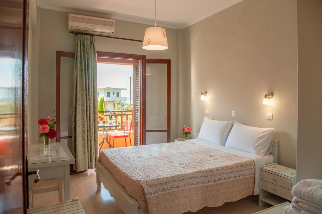 Eleni Apartments Roda  Exterior photo